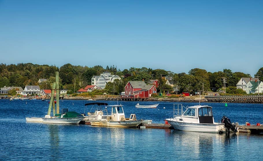 quaint coastal towns in maine